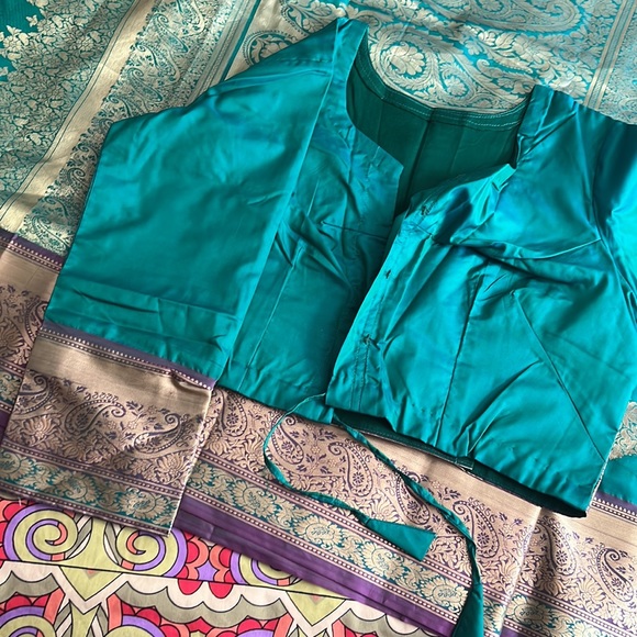 Green and purple saree - Picture 9 of 13